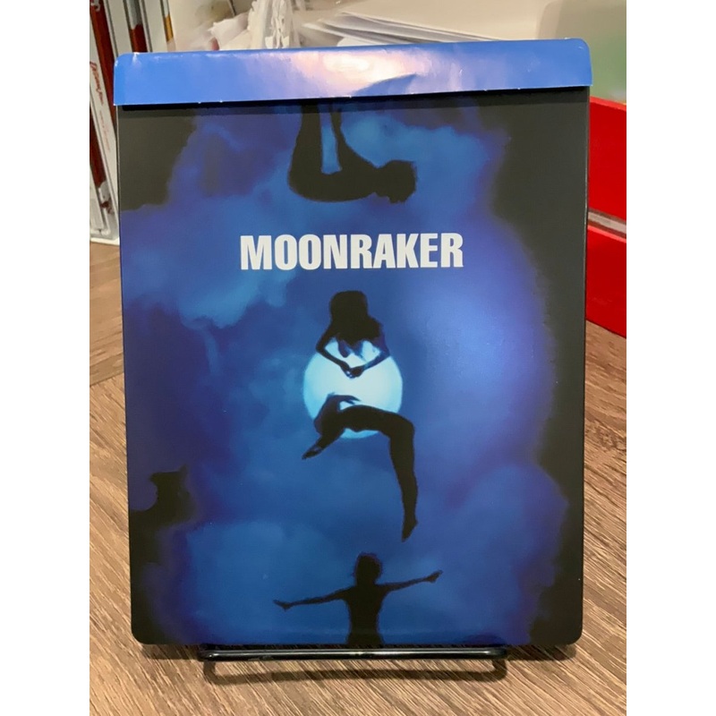 Moonraker (REGION B) FRENCH IMPORT STEELBOOK USED *SEE NOTE*